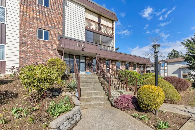 107 32119 OLD YALE ROAD - photo 3 of 25