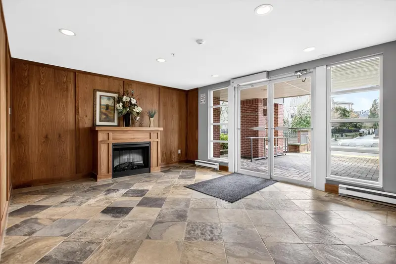 311 2478 SHAUGHNESSY STREET - photo 2 of 21