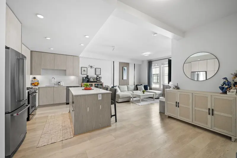 34 2075 OAK MEADOWS DRIVE - photo 4 of 25