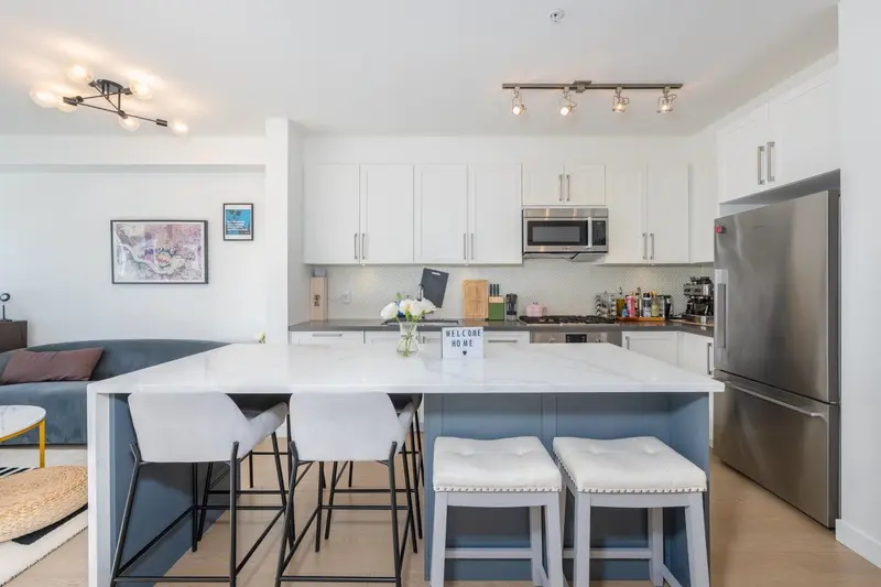 201 10177 RIVER DRIVE - photo 3 of 21