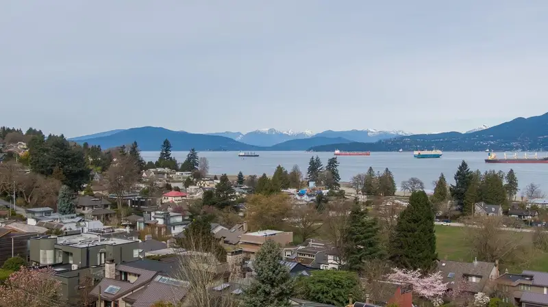 4418 W 2ND AVENUE - photo 1 of 6