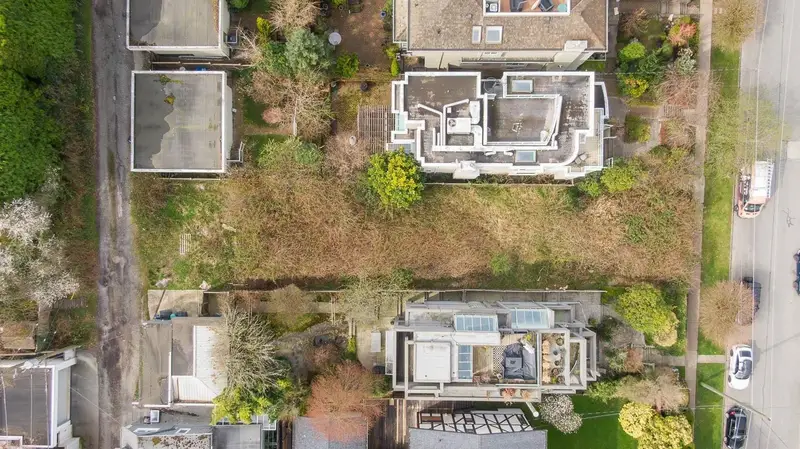 4418 W 2ND AVENUE - photo 3 of 6