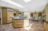12574 22 AVENUE - thumbnail 15