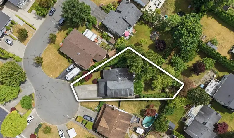 2161 153A STREET - photo 3 of 37