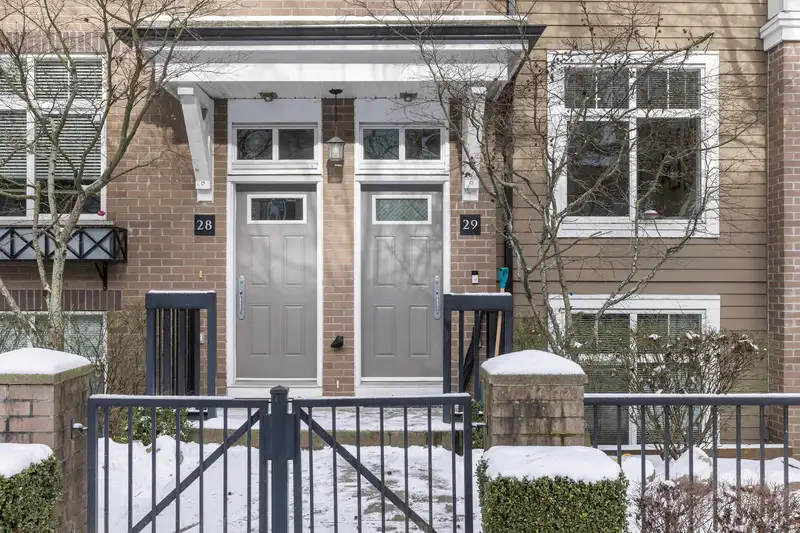 29 15833 26 AVENUE - photo 4 of 38