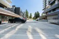 903 1588 JOHNSTON ROAD - thumbnail 29