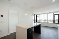 903 1588 JOHNSTON ROAD - thumbnail 5