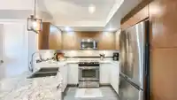 404 14955 VICTORIA AVENUE - thumbnail 4