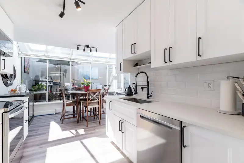 501 1225 MERKLIN STREET - photo 4 of 25