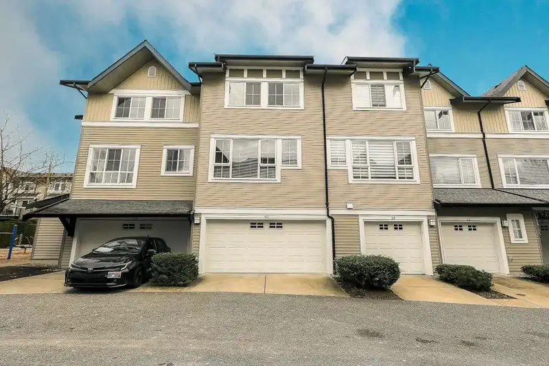 40 2450 161A STREET - photo 1 of 38