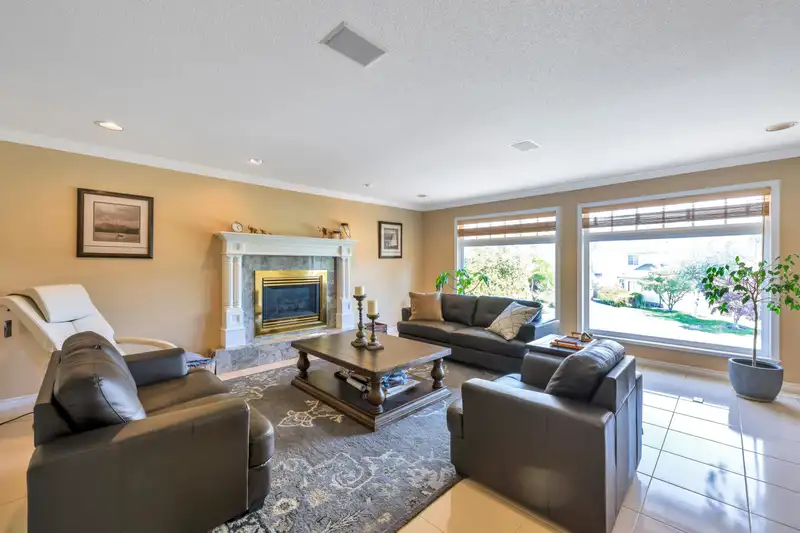 1495 161 B STREET - photo 4 of 38
