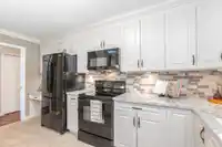 304 1351 VIDAL STREET - thumbnail 5