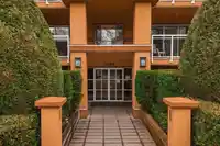 310 15185 22 AVENUE - thumbnail 1