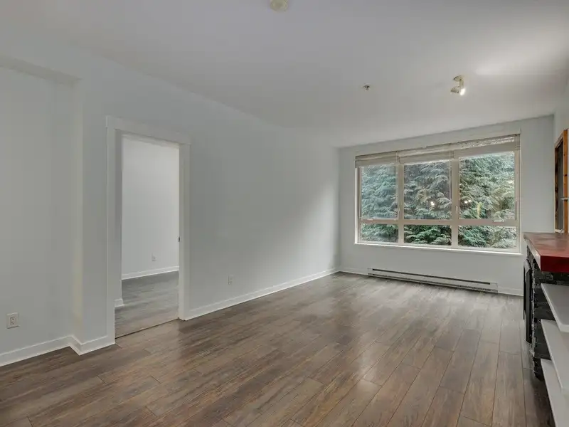 224 15918 26 AVENUE - photo 3 of 29