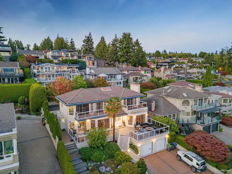 13151 13 AVENUE - photo 1 of 11