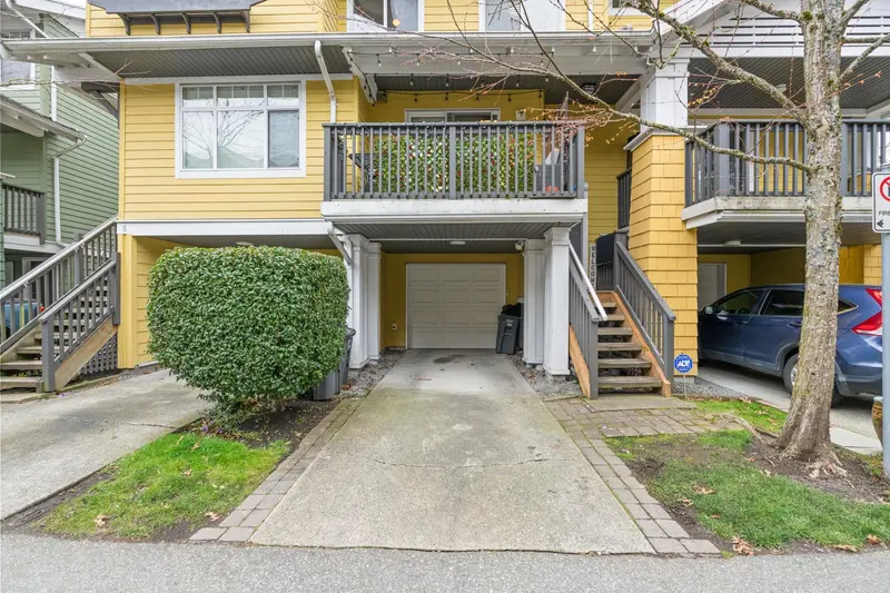 7 15233 34TH AVENUE - photo 3 of 25