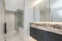 702 1500 MARTIN STREET - thumbnail 19