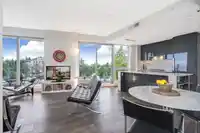 702 1500 MARTIN STREET - thumbnail 7