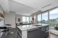 702 1500 MARTIN STREET - thumbnail 10