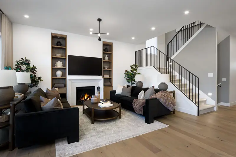 7469 197A STREET - photo 4 of 25