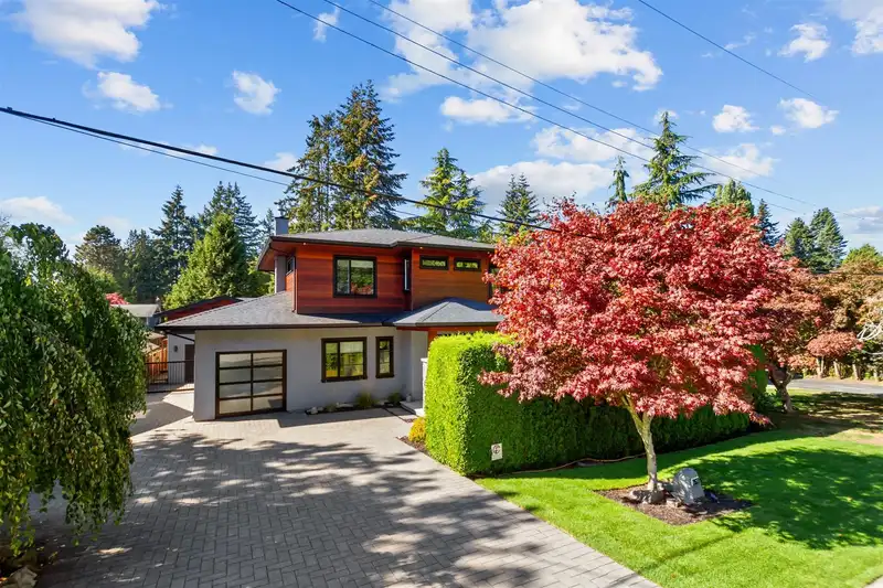 2611 127A STREET - photo 2 of 25