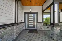 13162 20 AVENUE - thumbnail 4