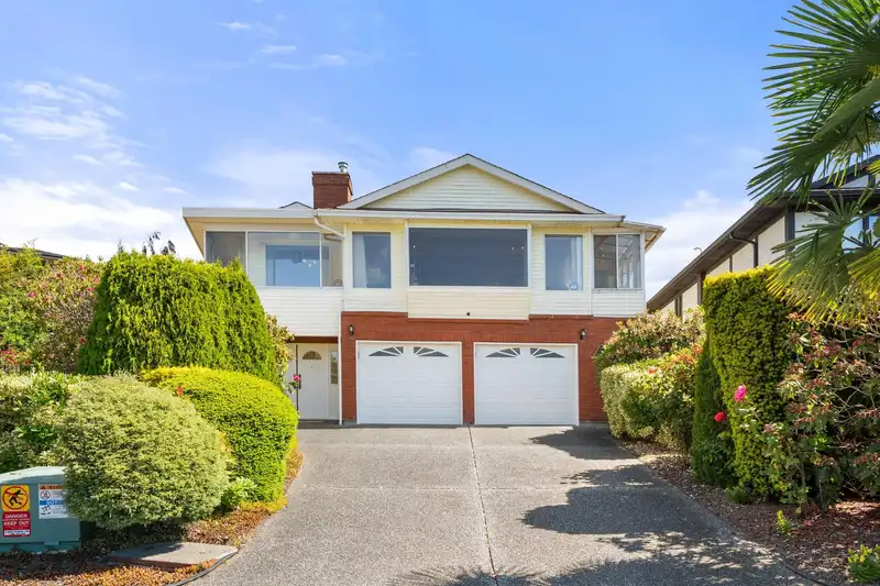 15655 SEMIAHMOO AVENUE - photo 1 of 40