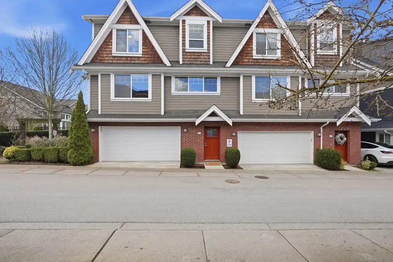 65 15988 32 AVENUE - photo 2 of 40