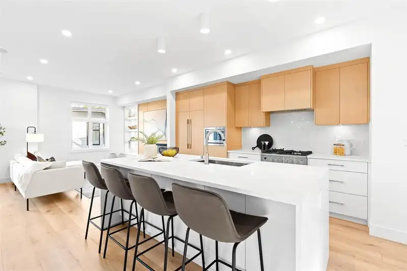 6 3075 160 STREET - photo 3 of 32