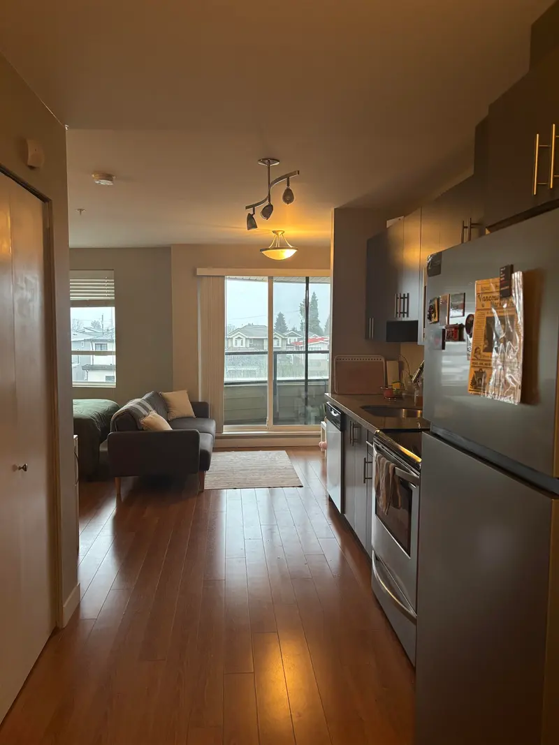 305 7738 EDMONDS STREET - photo 4 of 12