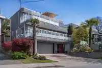 15145 VICTORIA AVENUE - thumbnail 1