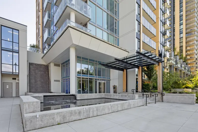 1207 1471 HUNTER STREET - photo 4 of 25