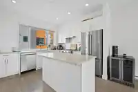 8 16433 19TH AVENUE - thumbnail 3