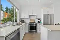 8 16433 19TH AVENUE - thumbnail 4