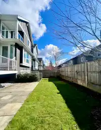 16756 17B AVENUE - thumbnail 5