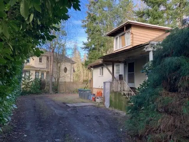 1695 136 STREET - photo 4 of 20