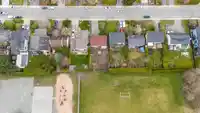 15894 THRIFT AVENUE - thumbnail 3