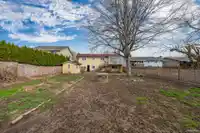 15894 THRIFT AVENUE - thumbnail 29