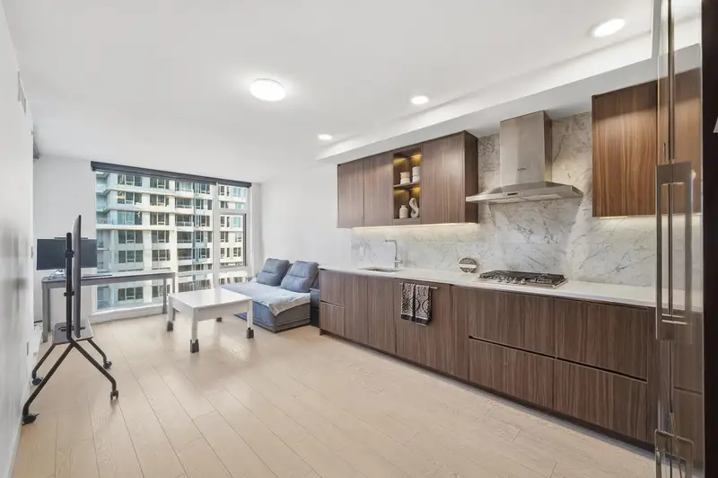 912 8800 HAZELBRIDGE WAY - photo 1 of 17