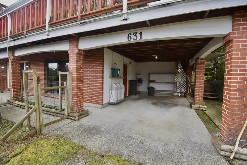 631 WYNGAERT ROAD - photo 2 of 25