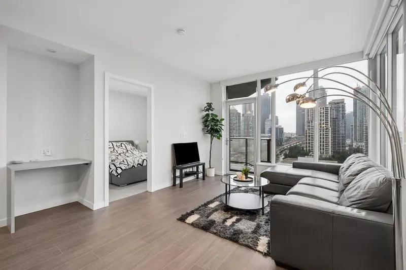 1410 4168 LOUGHEED HIGHWAY - photo 1 of 25