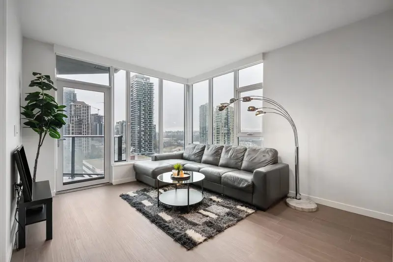 1410 4168 LOUGHEED HIGHWAY - photo 3 of 25