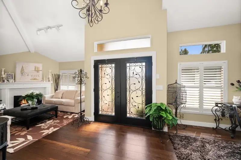 14827 24 FRONTAGE AVENUE - photo 4 of 40