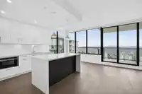 2404 1588 JOHNSTON ROAD - thumbnail 6