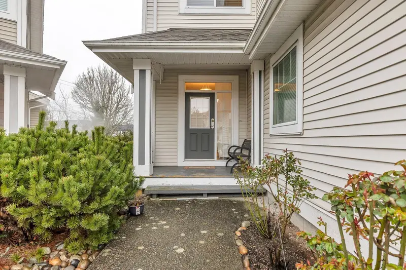 20829 84A AVENUE - photo 3 of 25