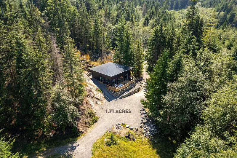 1290 COWAN POINT DRIVE - photo 2 of 25