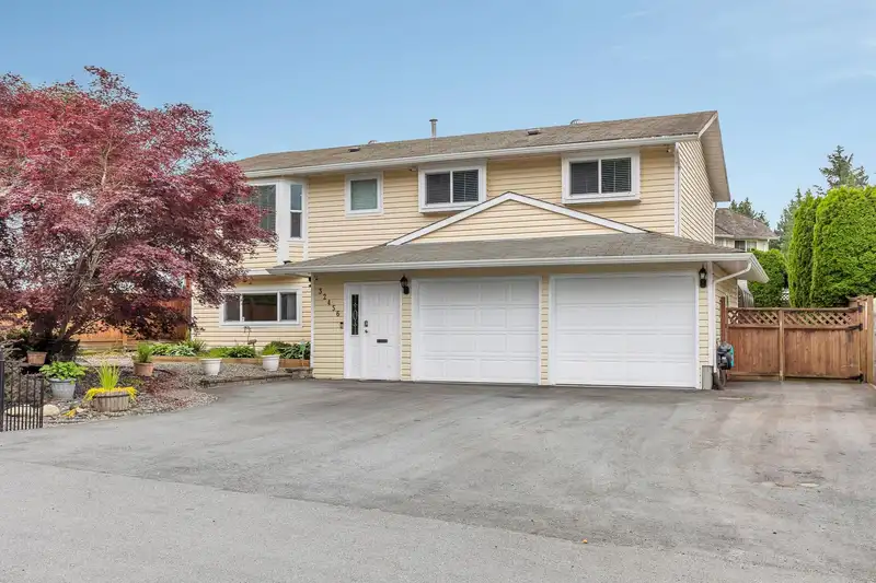 32456 14TH AVENUE - photo 1 of 25