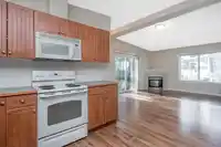 173 1840 160 STREET - thumbnail 10