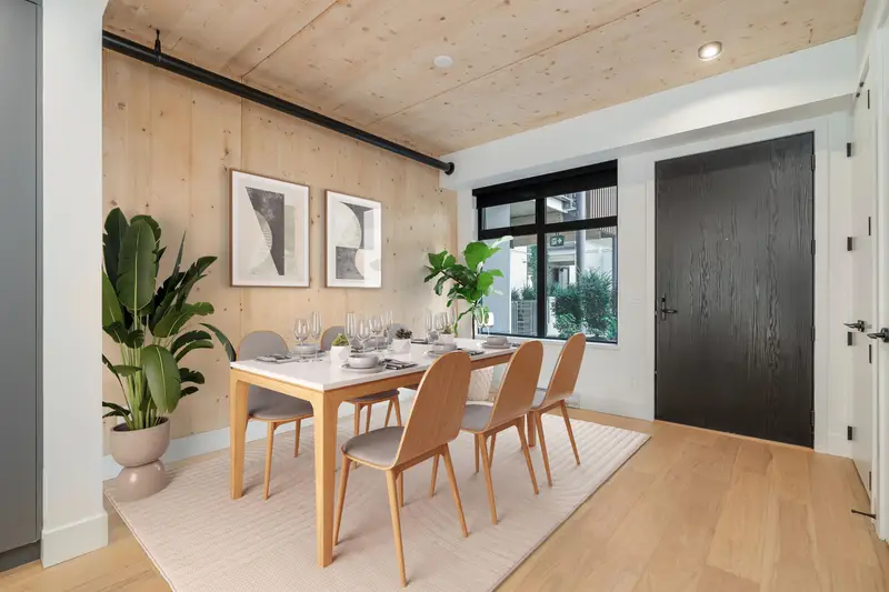 121 310 SALTER STREET - photo 4 of 25