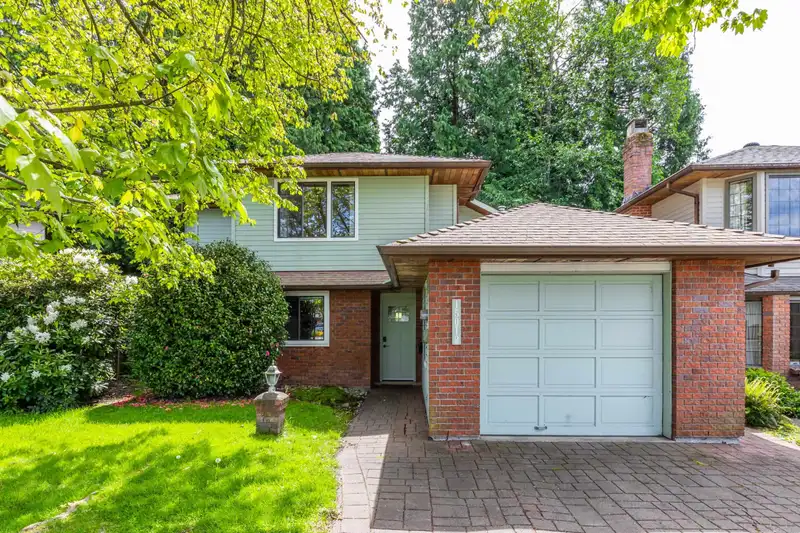 15012 SOUTHMERE CLOSE - photo 2 of 35